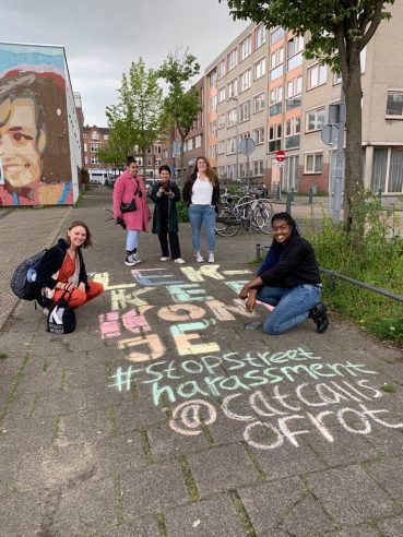 S03E04 Pssst…lekker kontje! Zeg STOP tegen straatintimidatie