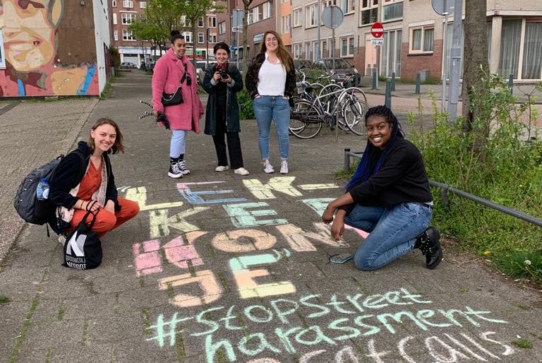 S03E04 Pssst…lekker kontje! Zeg STOP tegen straatintimidatie