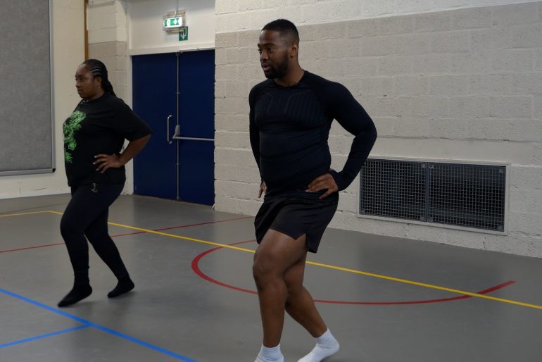 CHICKS ON SCREEN| Strike a pose! Chick Jo-Ann onderzoekt de rijke geschiedenis van voguing en ballroom